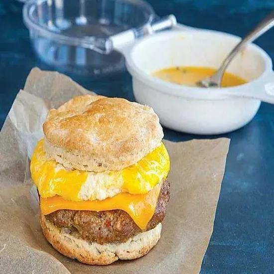 Food Network™ Cookware & Bakeware*Food Network Microwave Egg Muffin Maker